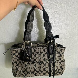 SOLD Coach vintage satchel east west soho with braided handles. Y2K vintage 🖤